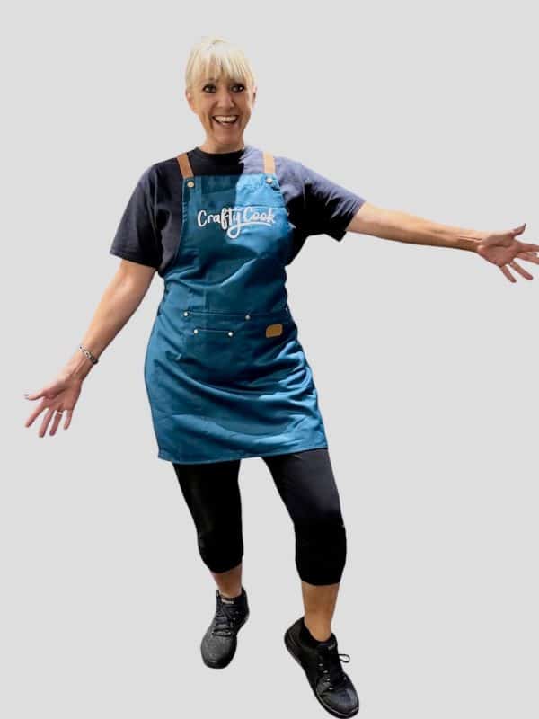 Crafty Cook Apron in Teal. Red Available too